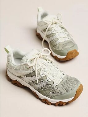 NWT! Merrell Moab 3 Hiking Sneakers